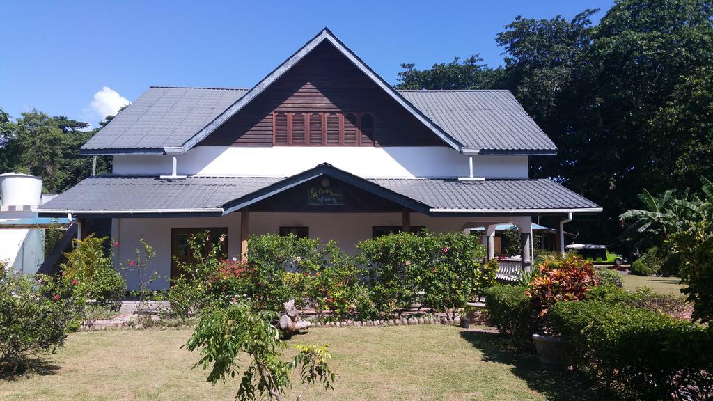 Belle Amie Self Catering Hotel ลาดิก ภายนอก รูปภาพ