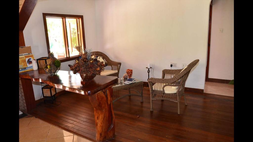 Belle Amie Self Catering Hotel ลาดิก ภายนอก รูปภาพ